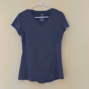 🦋 NWOT breathable workout top